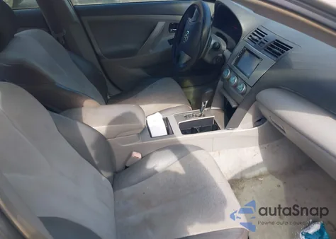 2007 Toyota Camry Ce/Le/Xle/Se z USA, uszkodzony, nr VIN 4T1BE46K87U036074